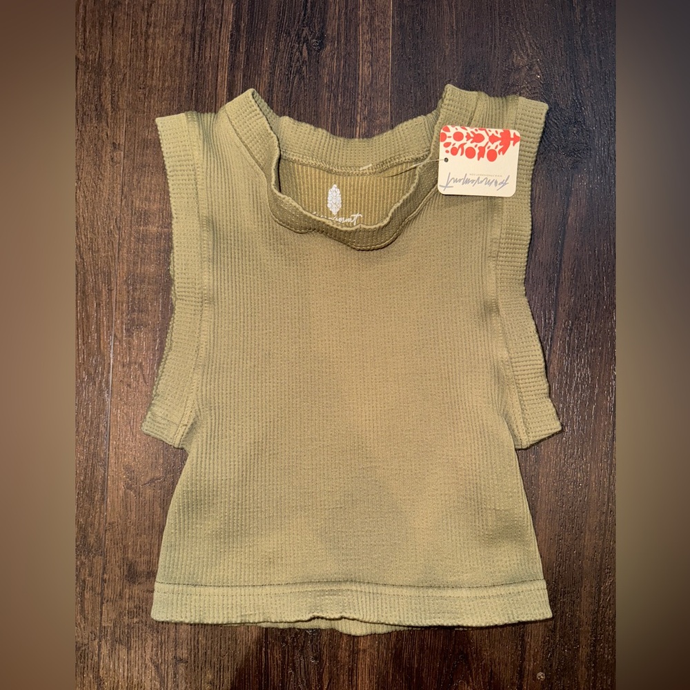 NWT FREE PEOPLE MOVEMENT TANK